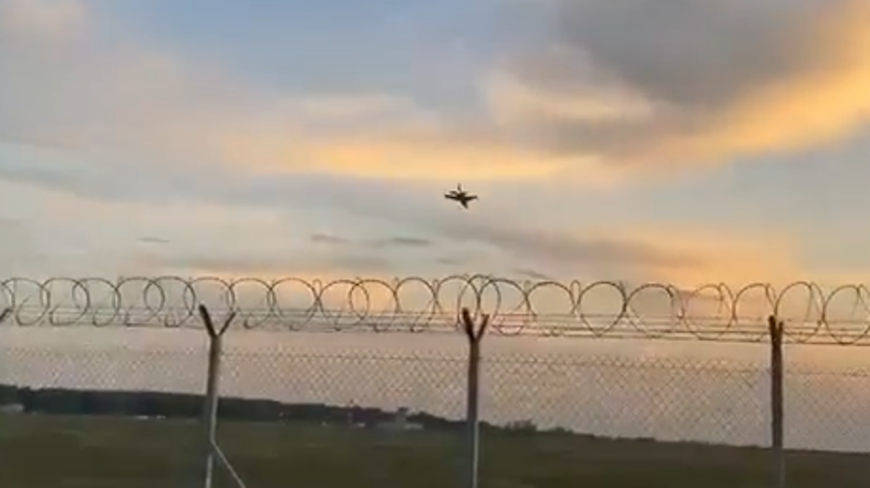 Letalo F16 strmoglavilo