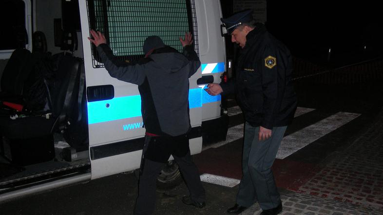 Alkohol za volanom je največkrat povezan z neprilagojeno hitrostjo, to dvoje pa 