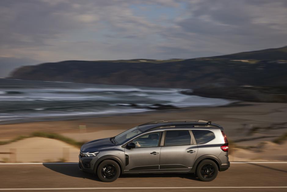 Dacia jogger Hybrid | Avtor: Dacia