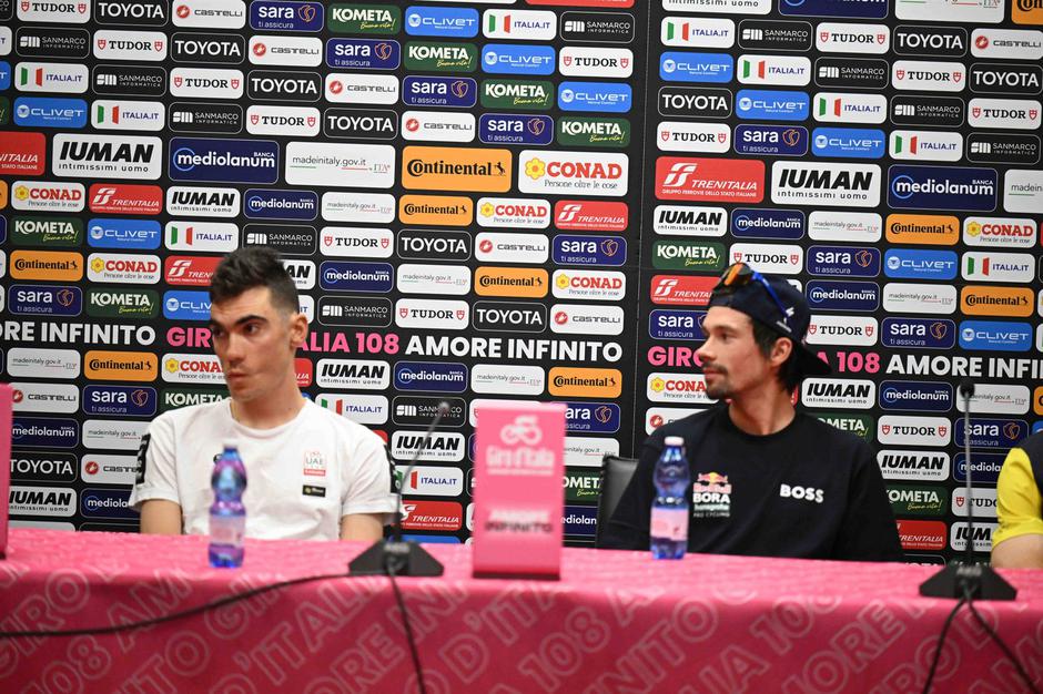 Primož Roglič in Juan Ayuso | Avtor: Profimedia