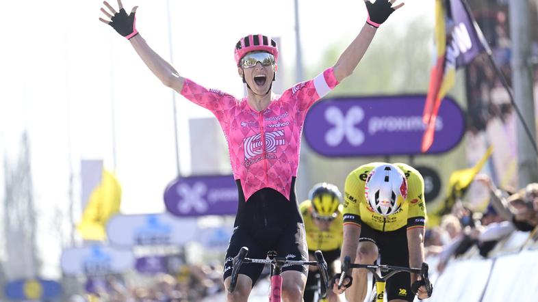 Neilson Powless skozi Flandrijo