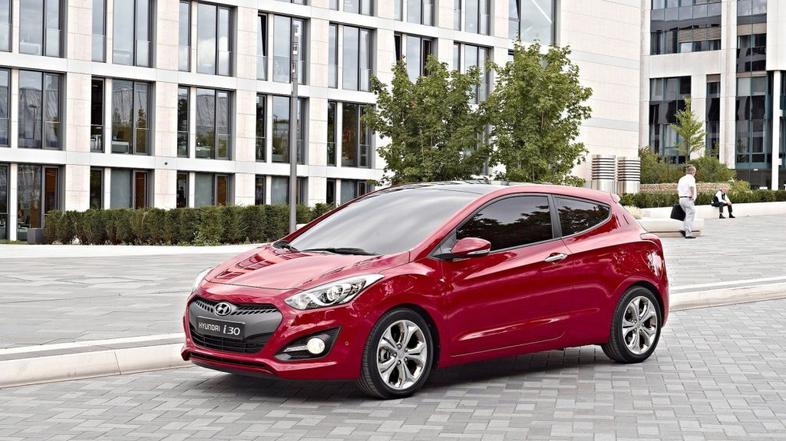 Hyundai i30 (3 vrata)