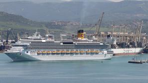 Križarka Costa Favolosa.