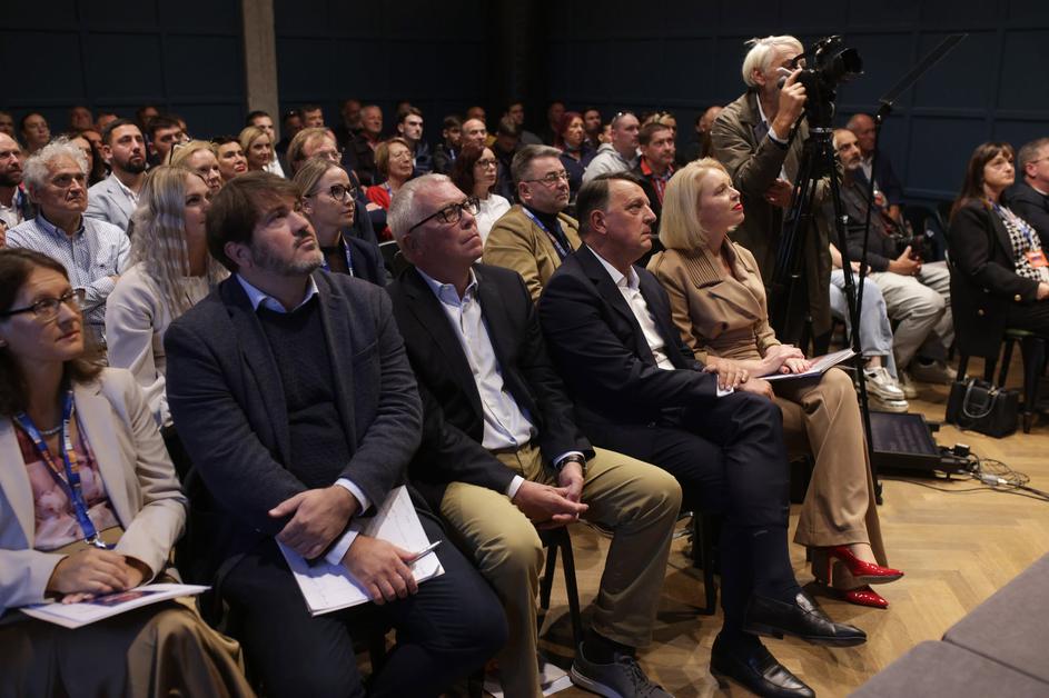 Prvi kongres stranke Ljubljana smo vsi - Anton Rop in Urška Klakočar Zupančič