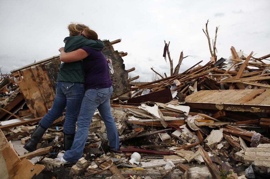 Joplin, ki je pred katastrofo štel okoli 50 tisoč duš, je nerazpoznaven. (Foto: 