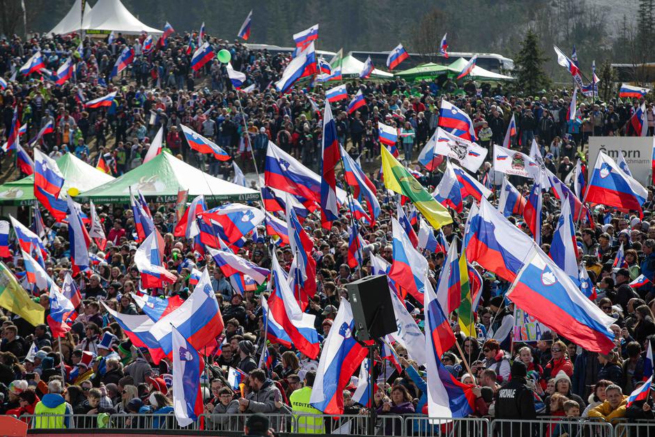 Planica 2024, navijači, zastave | Avtor: Saša Despot