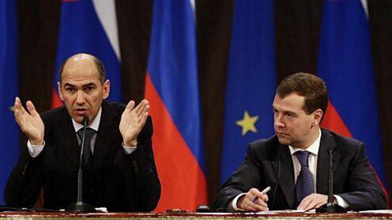 Vzdušje na vrhu je bilo po fotografijah sodeč precej sproščeno.