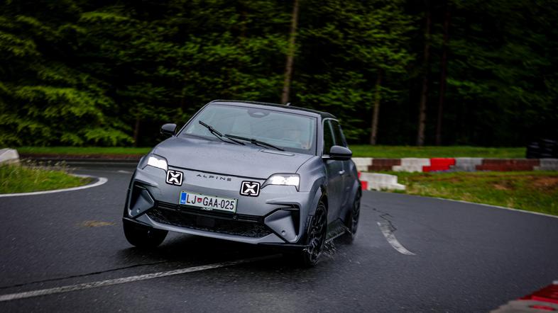 Alpine A290
