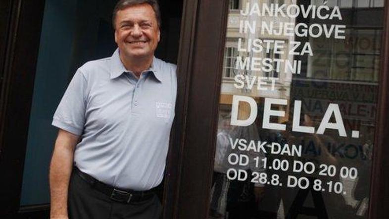 Janković si je za kampanjo izbral več gesel, ki napeljujejo na njegove dosedanje