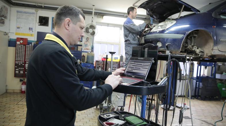 Mehanik leta Primož Rožnik