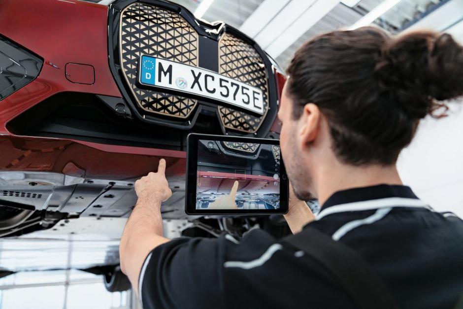 BMW servis | Avtor: BMW