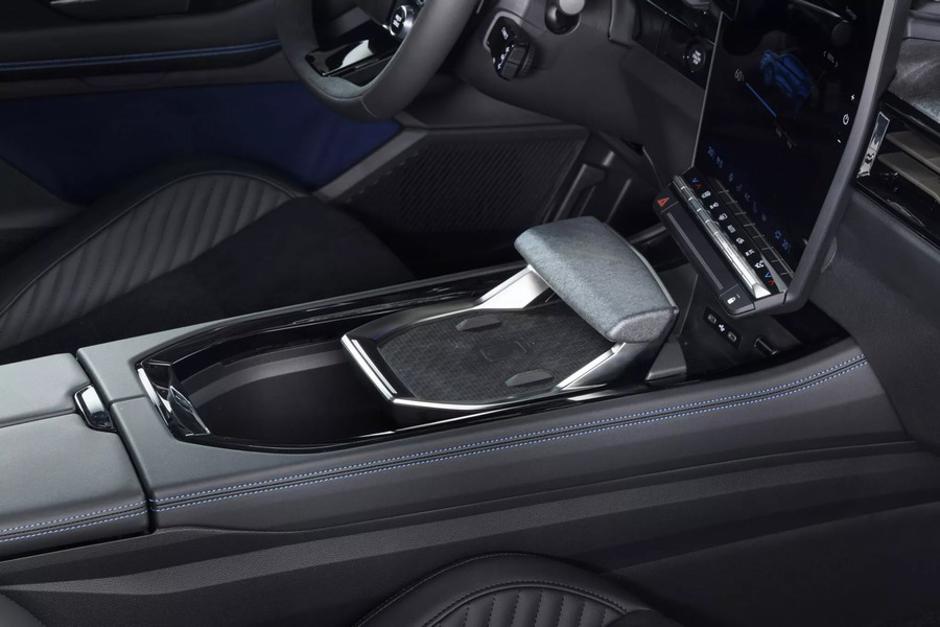 Renault rafale | Avtor: Renault