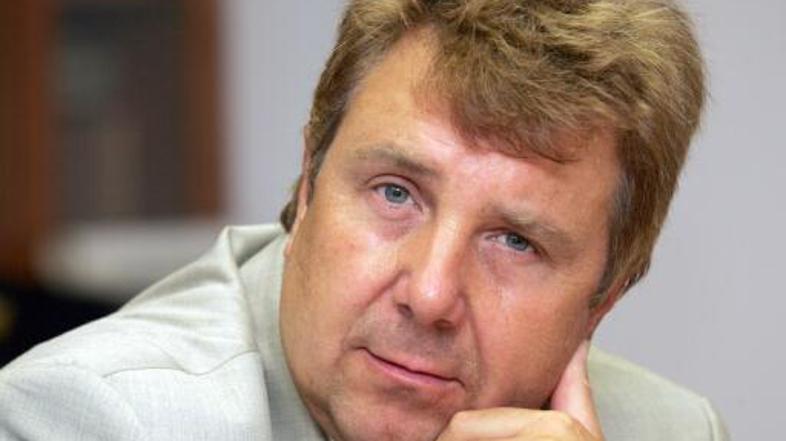 Prijatelj je pred lastnoročno odstranitvijo table izkoristil že vsa pravna sreds