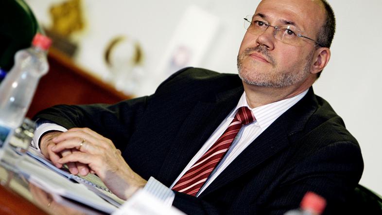 “Informacija, ki ste jo dobili od Dursa, je lahko zelo iz trte izvita,” meni Kra