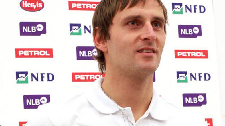 Aleš Gorza bo zaradi poškodbe izpustil uvodno tekmo svetovnega pokala v Söldnu. 