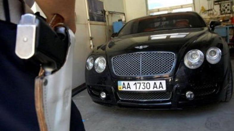 Ukradeni bentley je zdaj na varnem. (Foto: Madžarska policija)