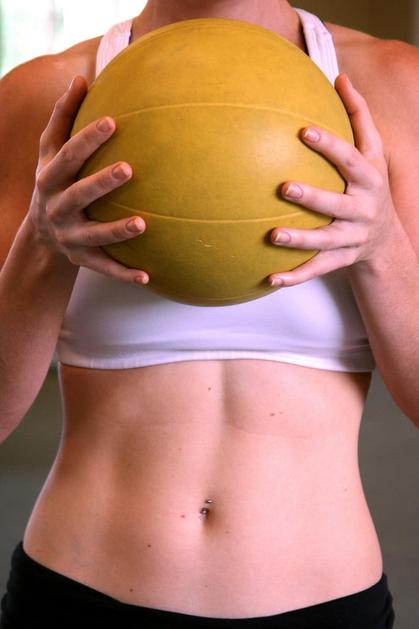 medicinka, telo, telovadba, žoga