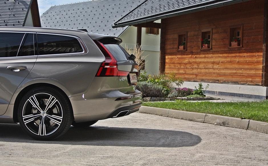 Volvo V60 | Avtor: Miha Pečoler/SAA