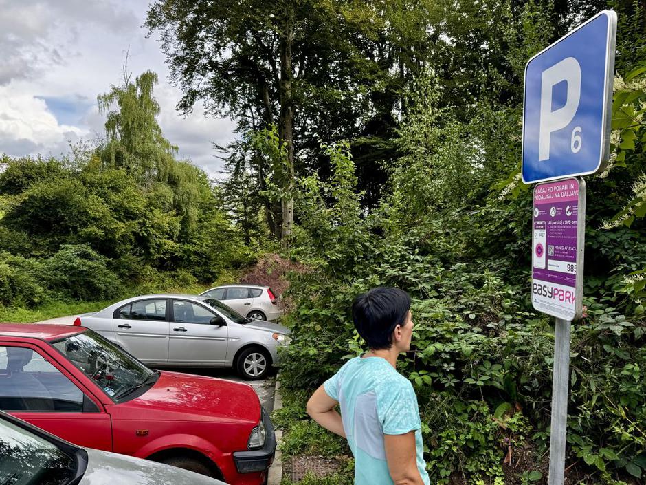 Parkirnina na Sv. Joštu | Avtor: Andrej Leban