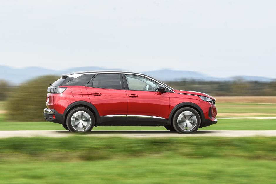 PRIMA test C-SUV, november 2022 , peugeot 3008 | Avtor: PRIMA