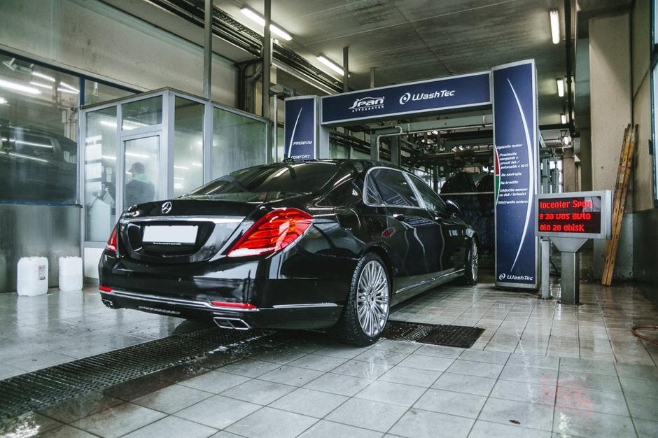 Maybach v avtopralnici | Avtor: Špan