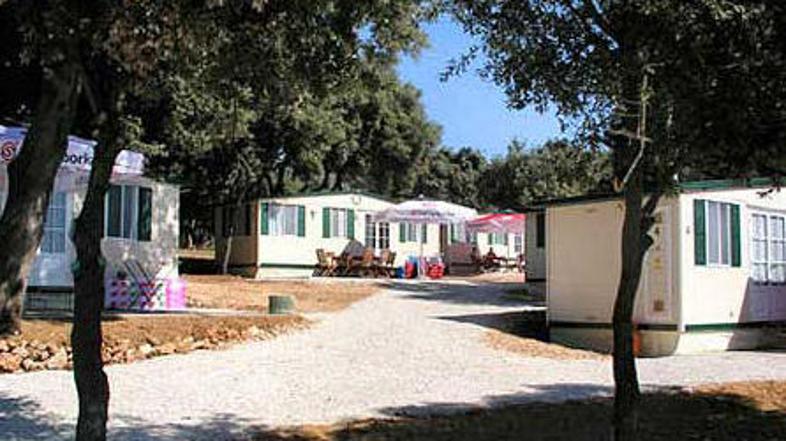 Avtokamp Straško v Novalji