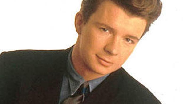 Pevec, ki je navduševal pred dvajsetimi leti, se je odločil, da bo spet malo zap