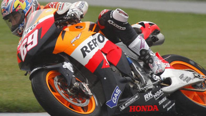 Nciky Hayden bo na Hondi odpeljal samo še štiri dirke.