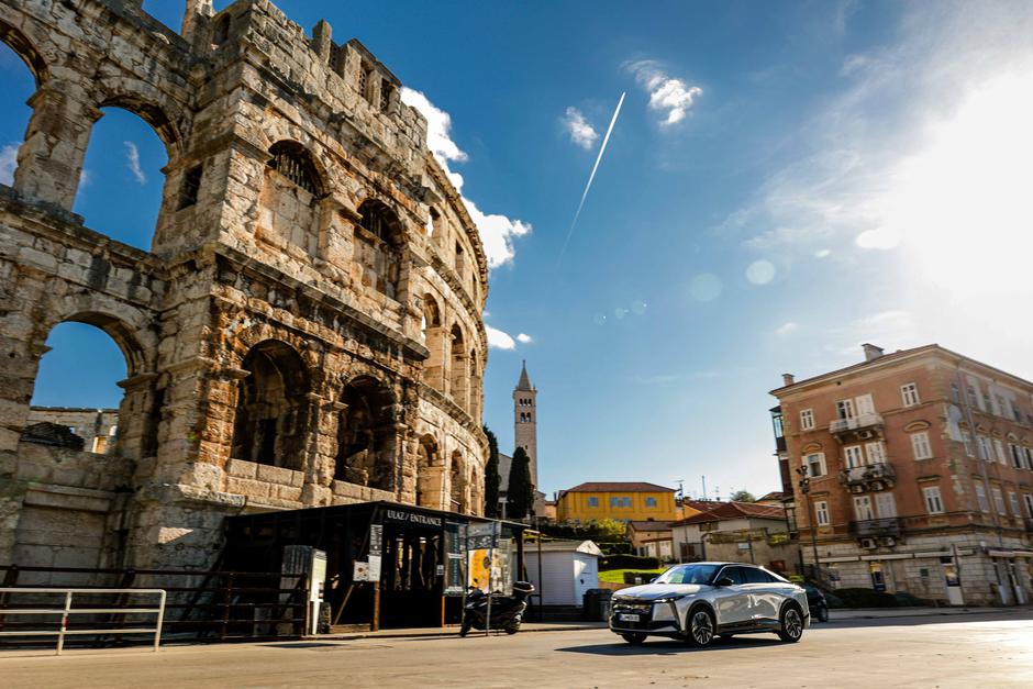 DS N°8 | Avtor: Saša Despot