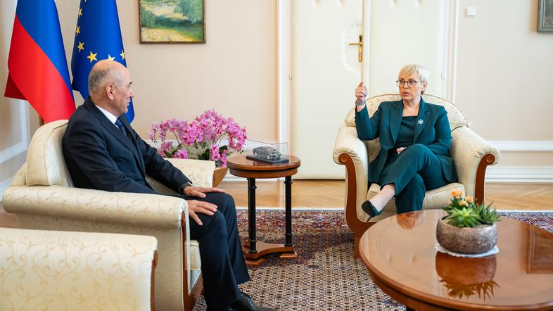 posvetovanje mandatar predsednica Nataša Pirc Musar janez janša robert golob robert sajovic cigler kralj