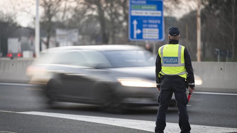 Avtocesta, nadzor, policist, promet