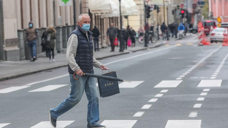 nošenje mask na prostem