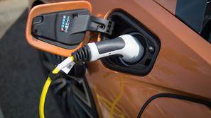 BMW i8 e-drive Roadster