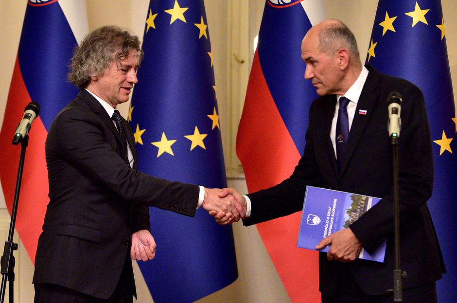 Robert Golob Janez Janša | Avtor: Profimedia