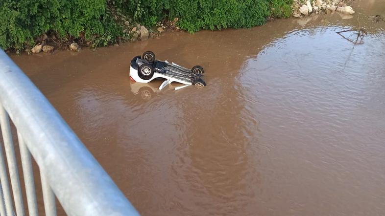 Prometna nesreča PU Kranj