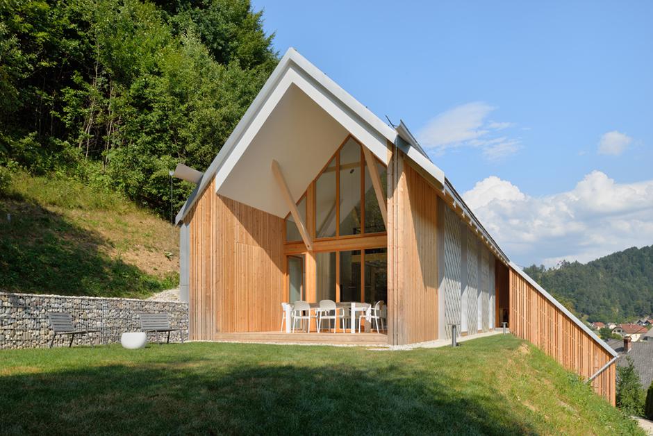 lesena hiša | Avtor: Miran Kambič