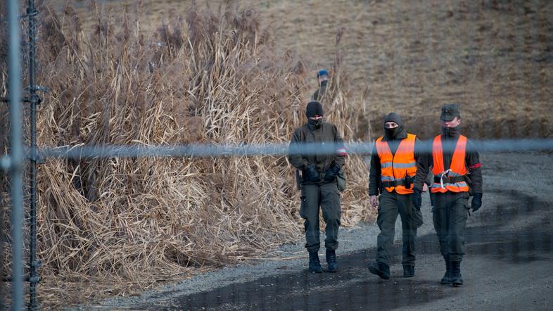 Avstrijska policija in vojska v Špiljah na Štajerskem