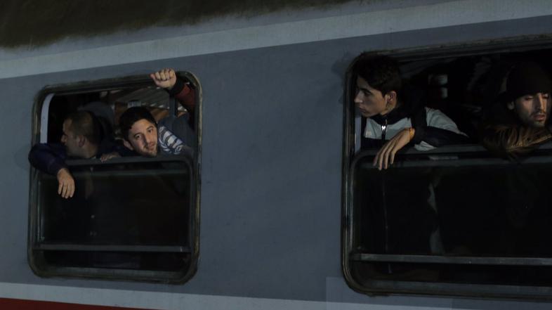 Vlak z begunci prispel v Središče ob Dravii