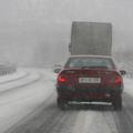 V ponedeljek bo snežilo na vzhodu države. (Foto: Dare Čekeliš)