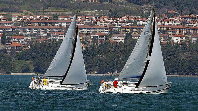 Za prestižni naslov zmagovalca ne diplomatski regati se je potegovalo 132 jadrni