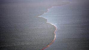 Naftni madež se vse bolj približuje obalnim predelom ZDA, kjer so tudi številni 