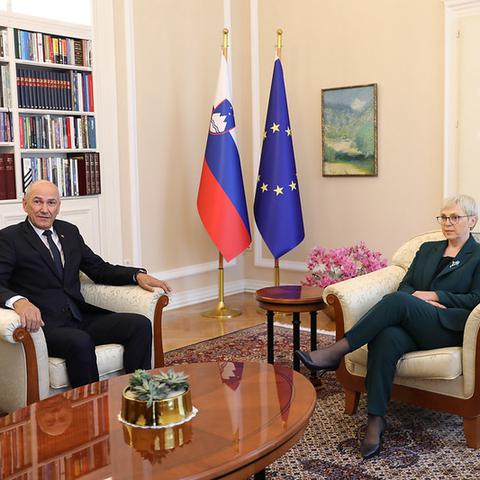 Vlada, Janez Janša pri Nataši Pirc Musar