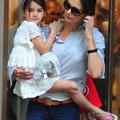 Katie Holmes Suri