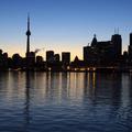 Tudi Toronto se je za eno uro znašel v temi.