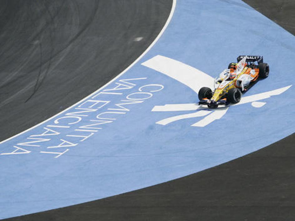 Fernando Alonso je navdušen nad Valencio.