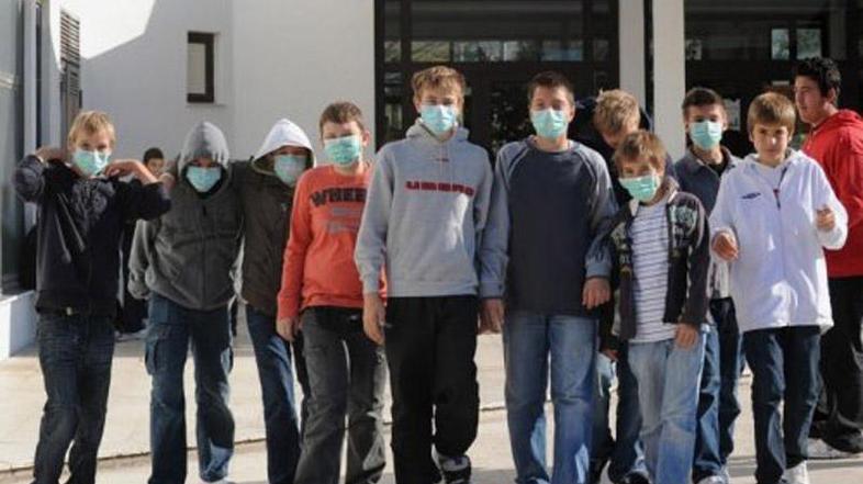 V Splitu nekateri že nosijo maske. Foto: Večernji list