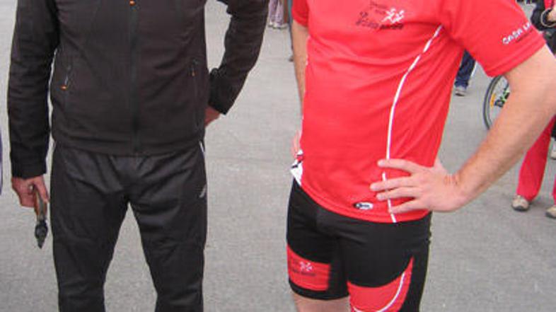 Matjaž Polak (levo) je priznan strokovnjak, saj ga s prošnjami za nasvete za vad