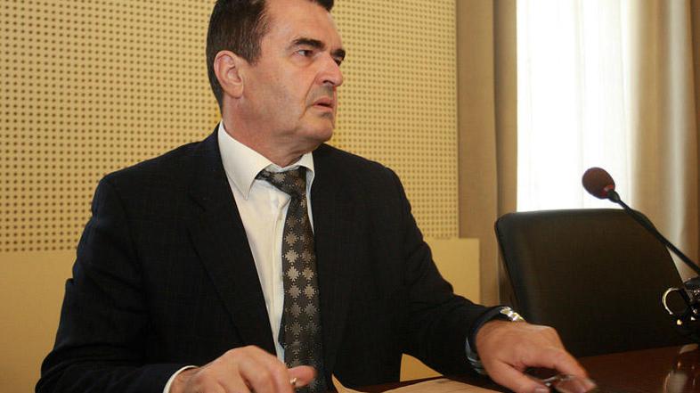 Takojšnje zvišanje na 560 evrov in zvišanje na 600 evrov konec leta bi bila spre