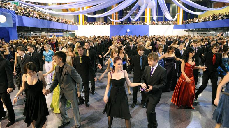 Maturantski plesi se bodo vrstili vse do sredine marca, na vseh pa bo skupaj oko