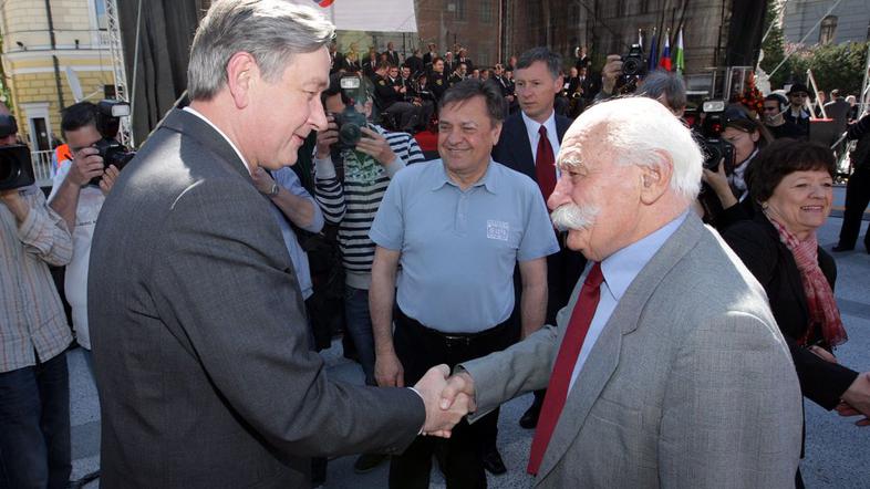 dan upora proti okupatorju  türk stanovnik